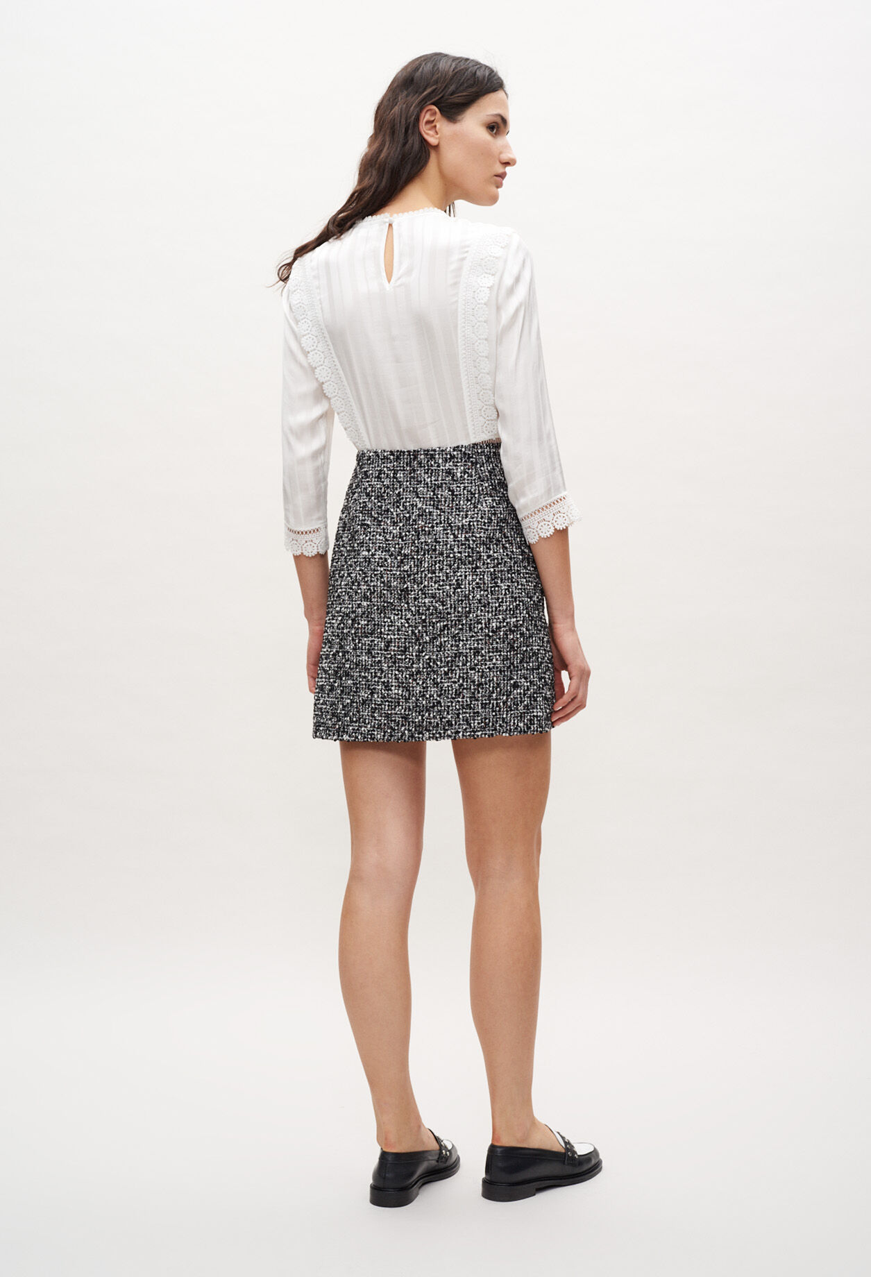 Buttoned tweed skirt