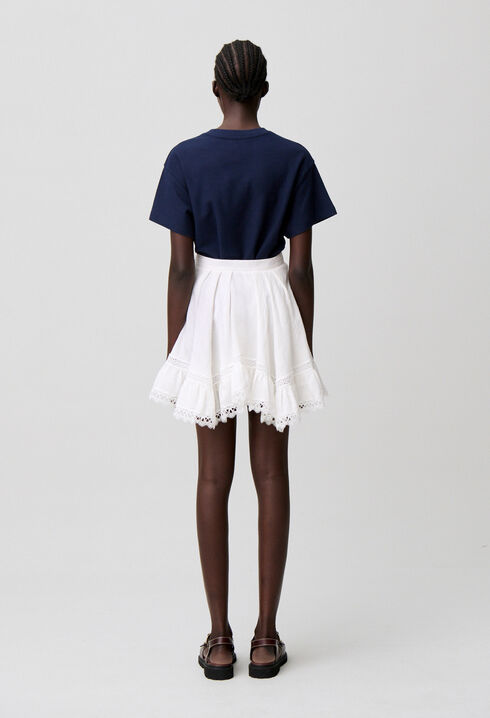 Short lace skirt