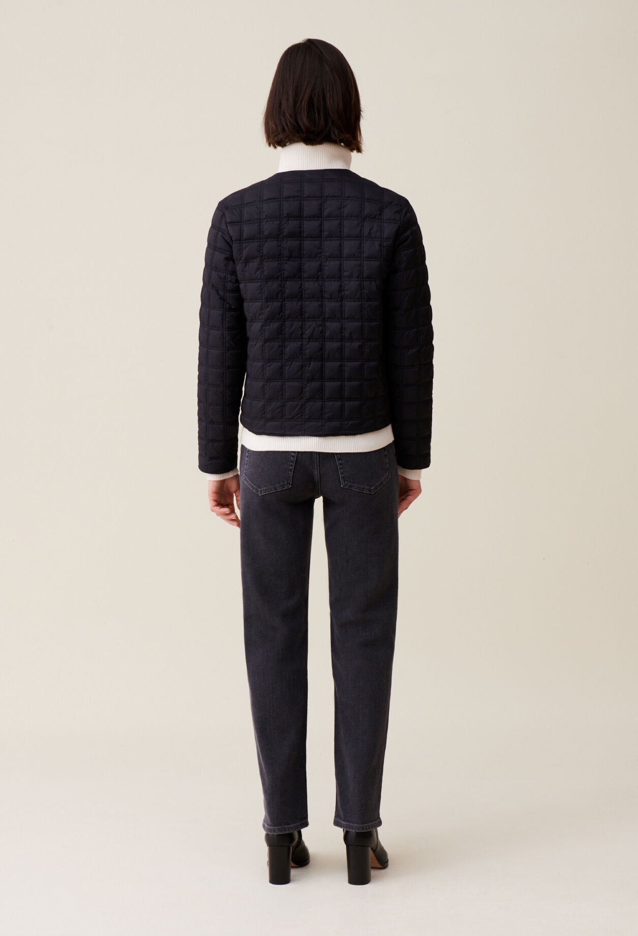 Short Buttoned Light Puffer