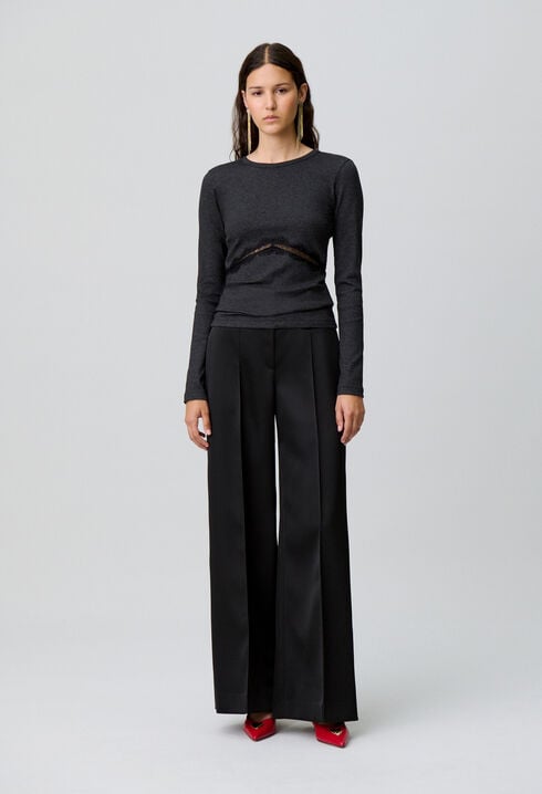 Long-sleeved lace T-shirt