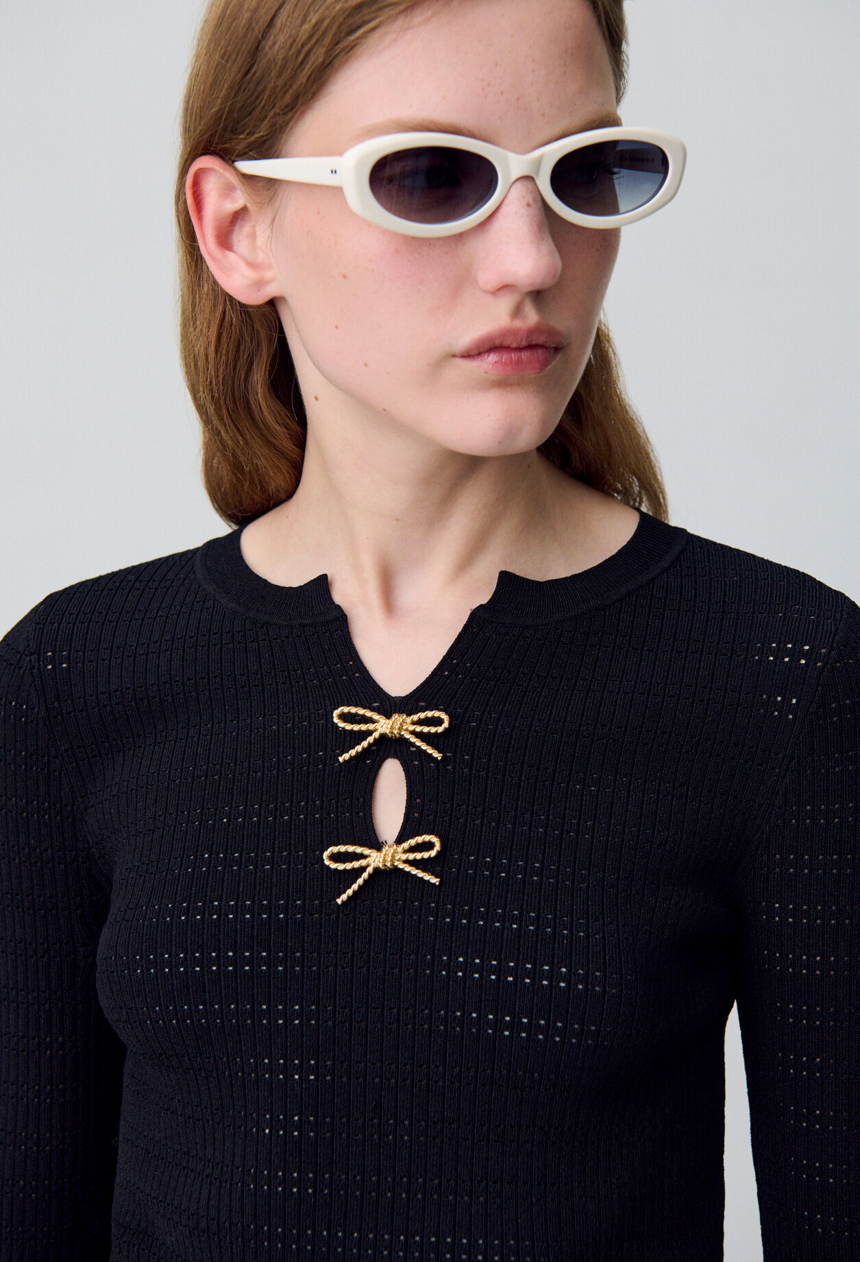 Fine knit bow jumper