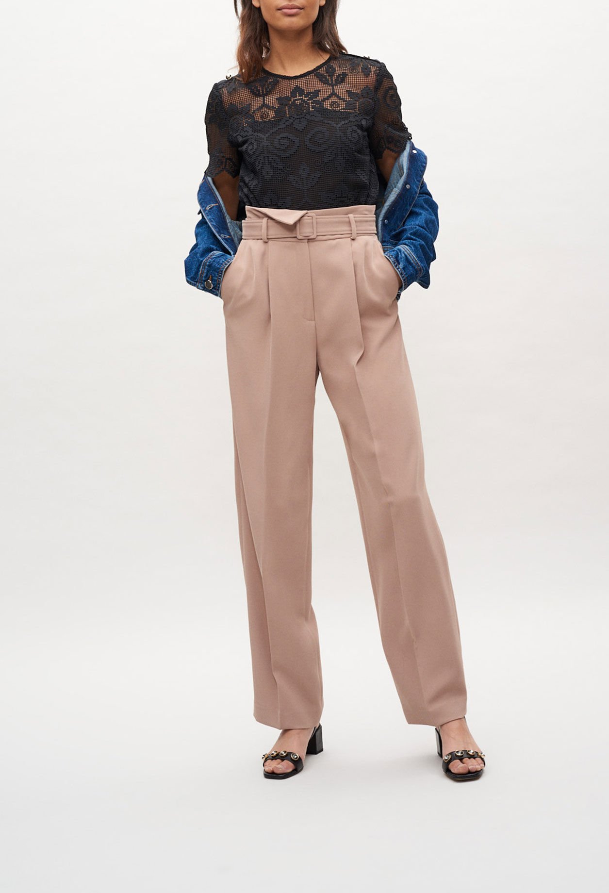 Belted carrot trousers