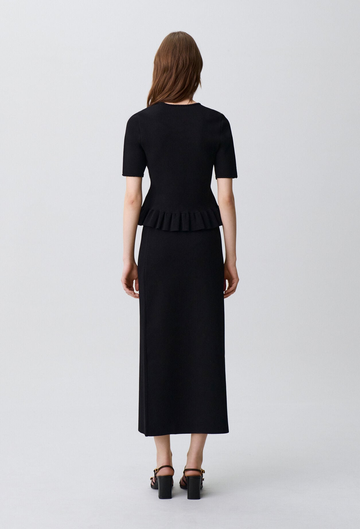 Round neck knitted top