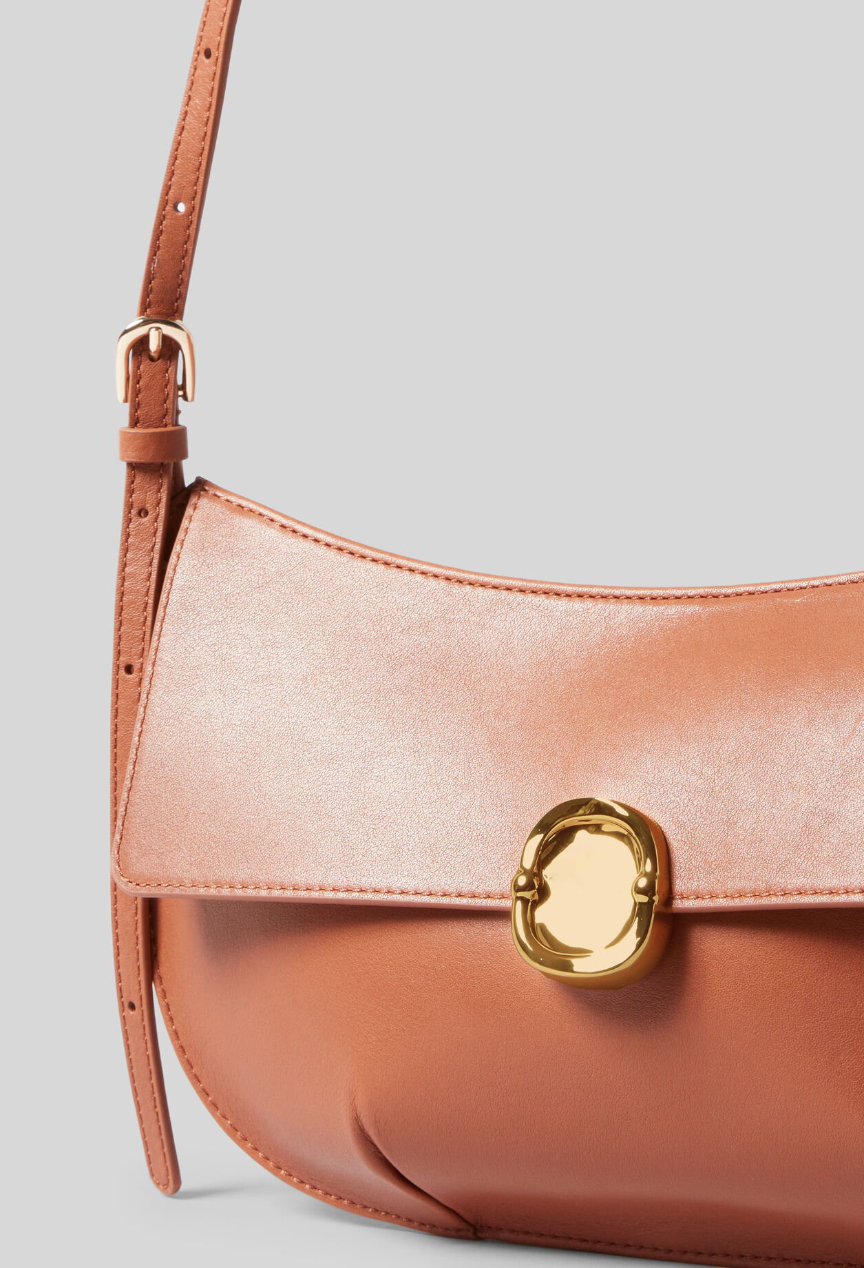 Leather bag