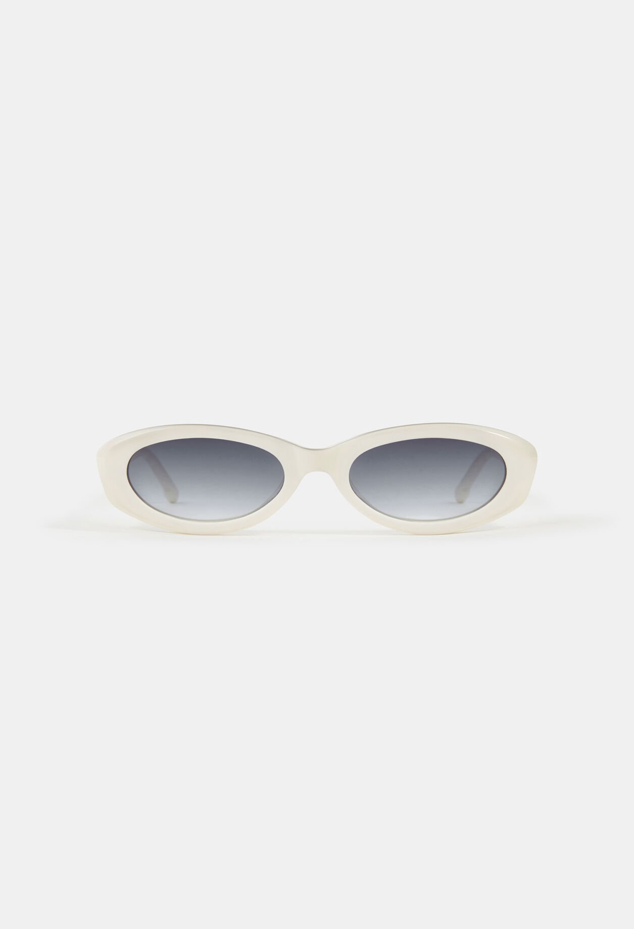Oval sunglasses 
