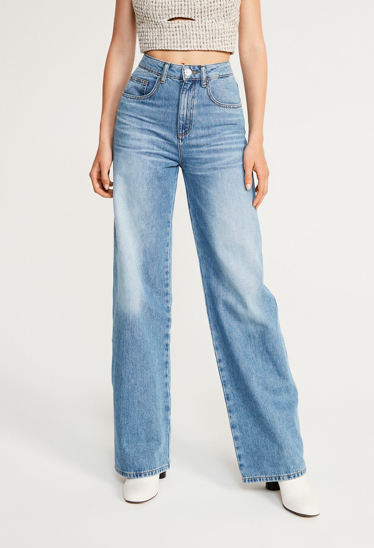 Washed out jeans made of organic cotton