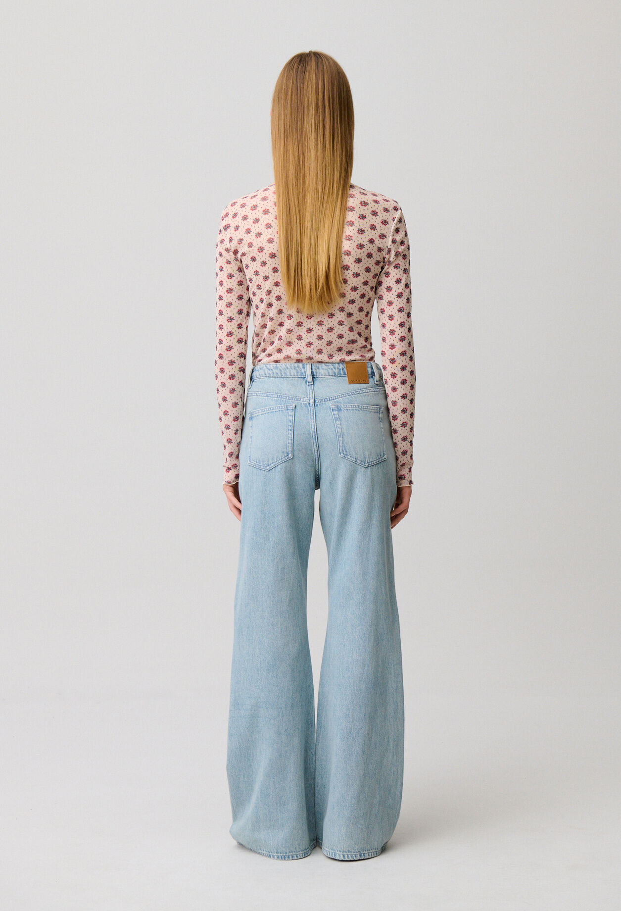 Flared denim jeans