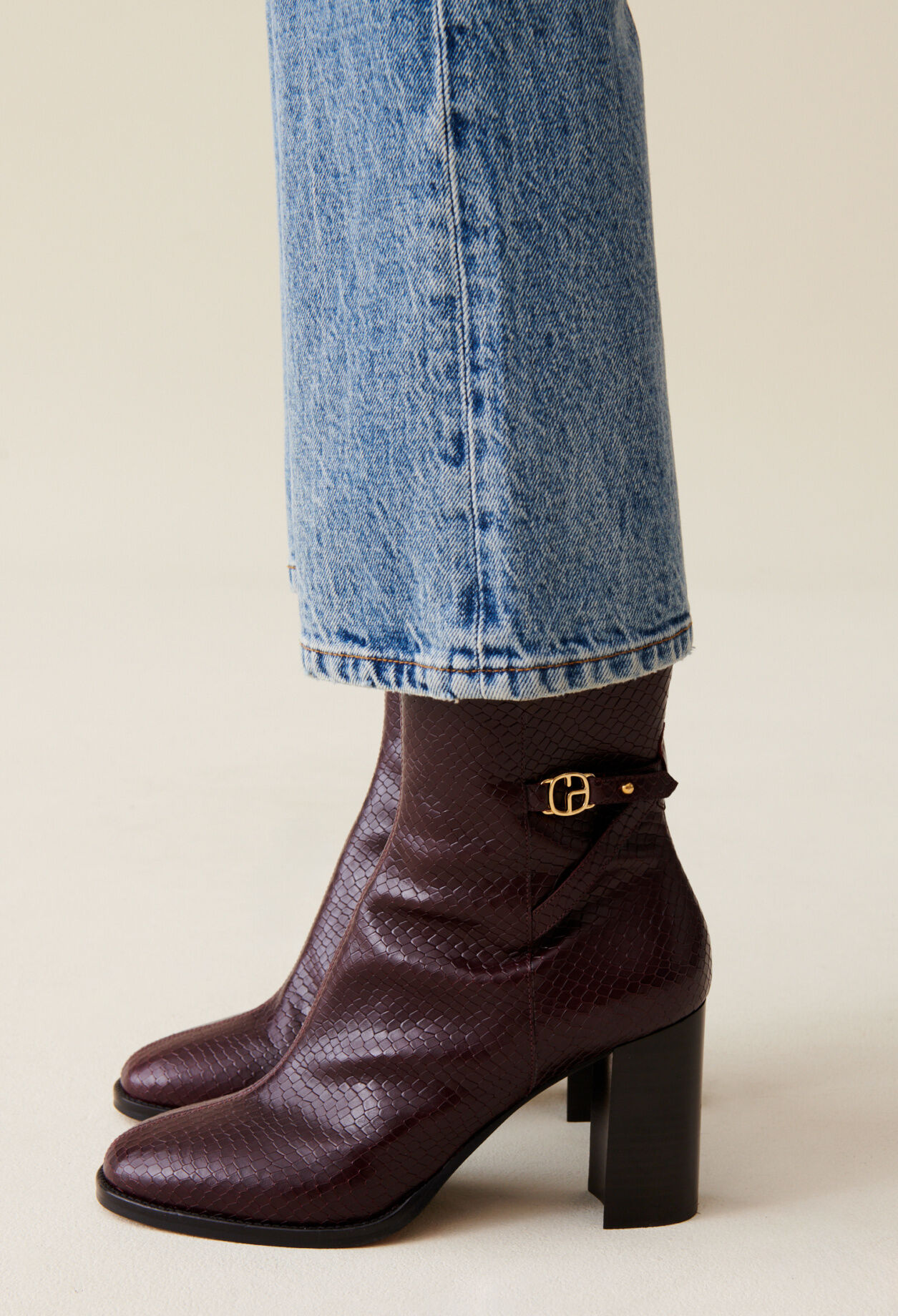 Glossy Snake Effect Boots