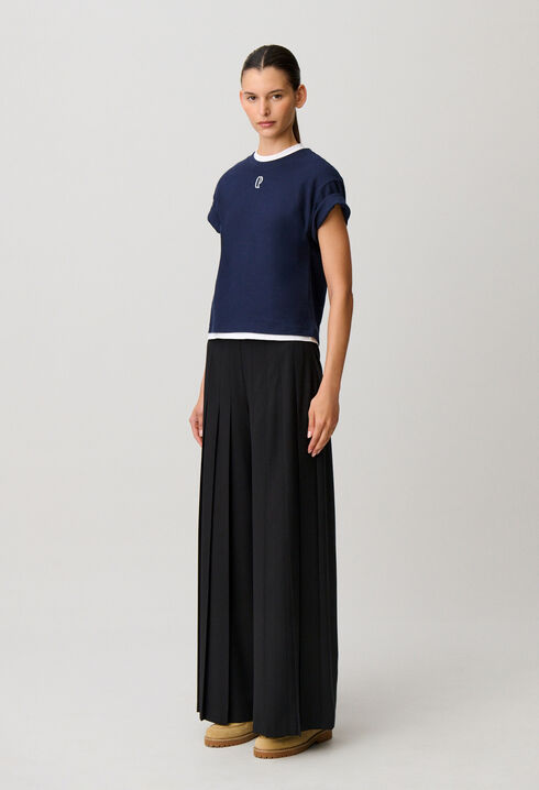 Pleated wide-leg trousers