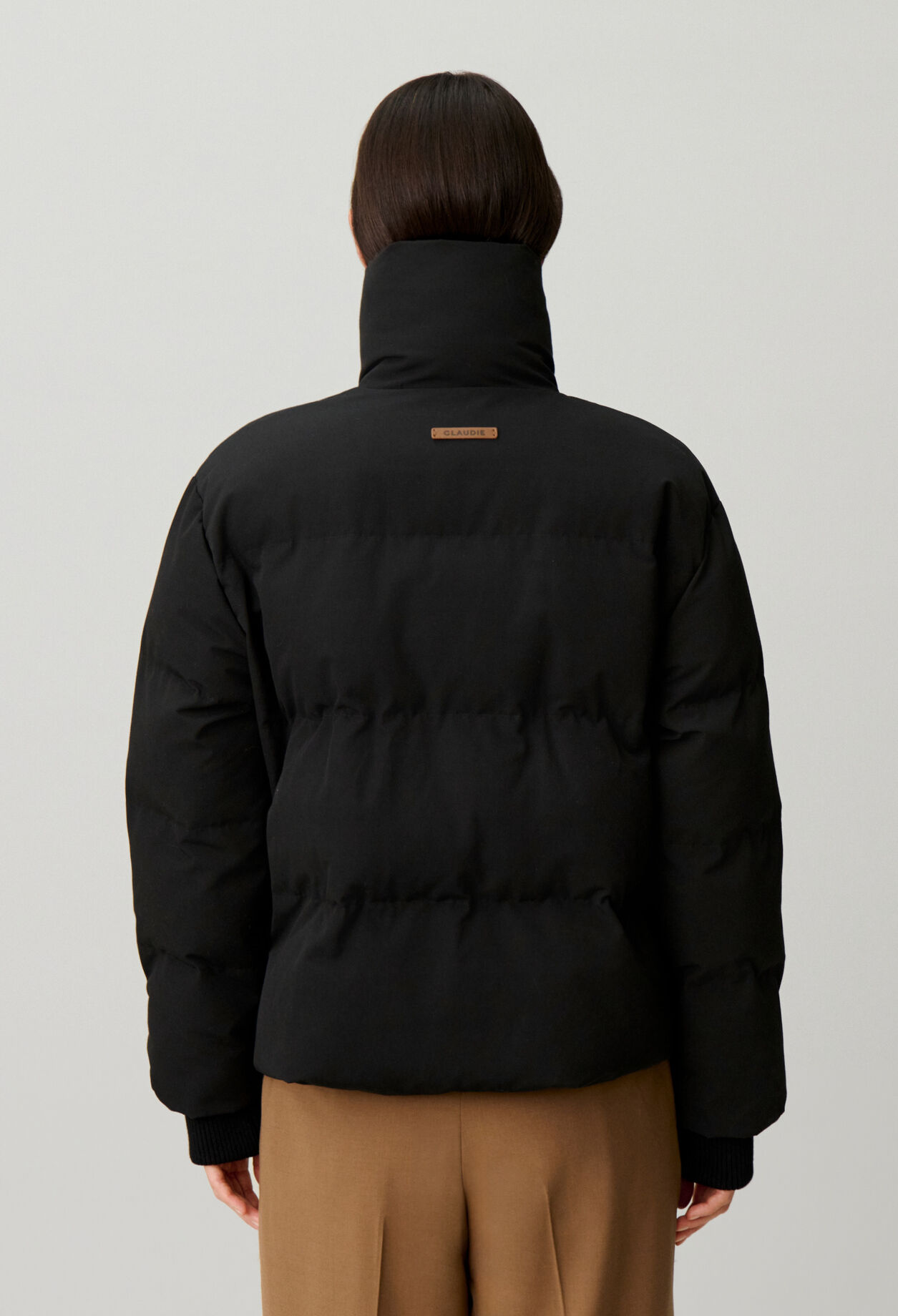 Short oversized high-neck puffer