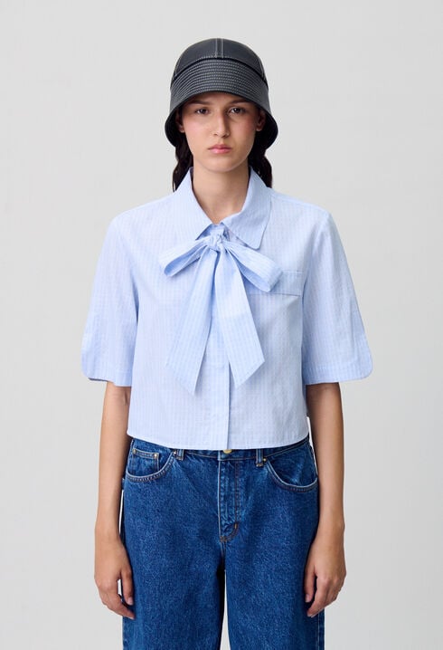 Short checked shirt