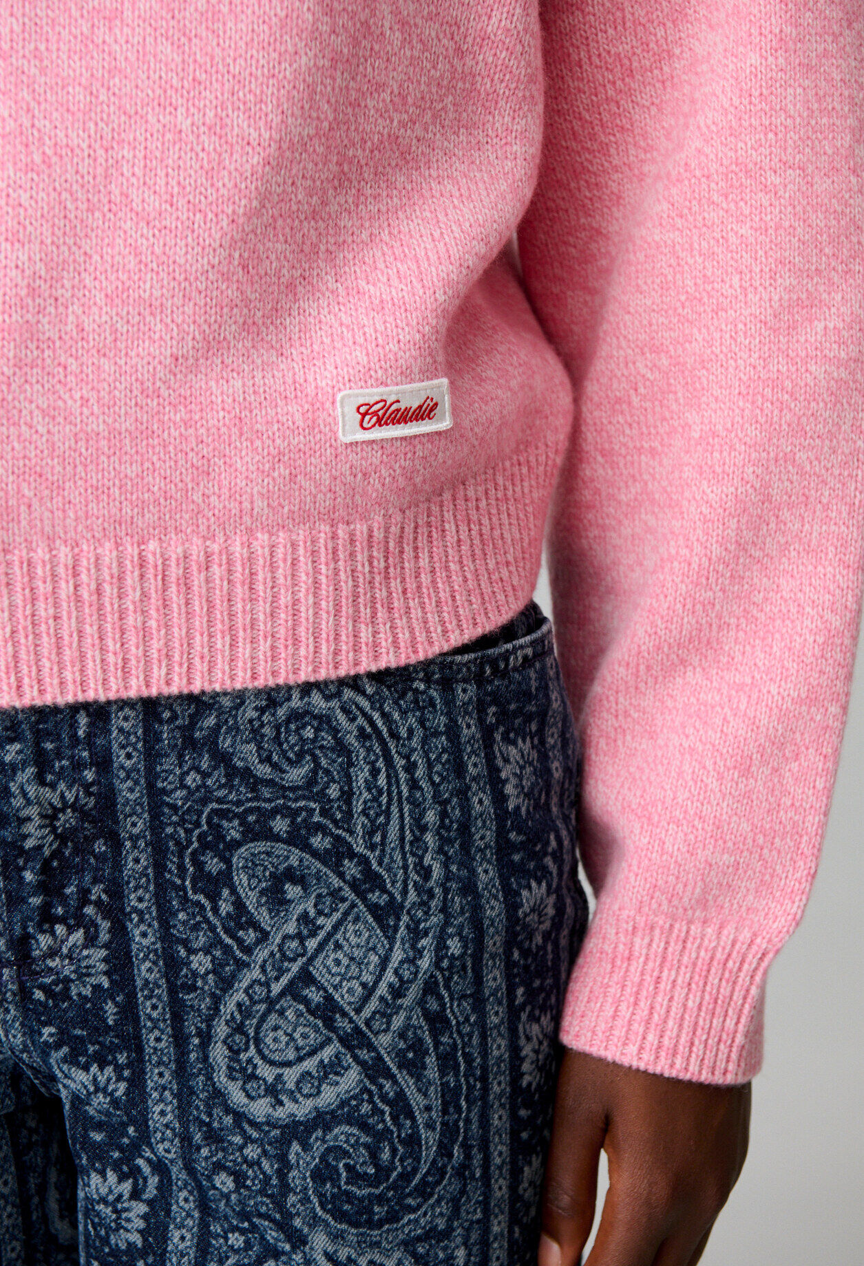 Detachable collar knit jumper