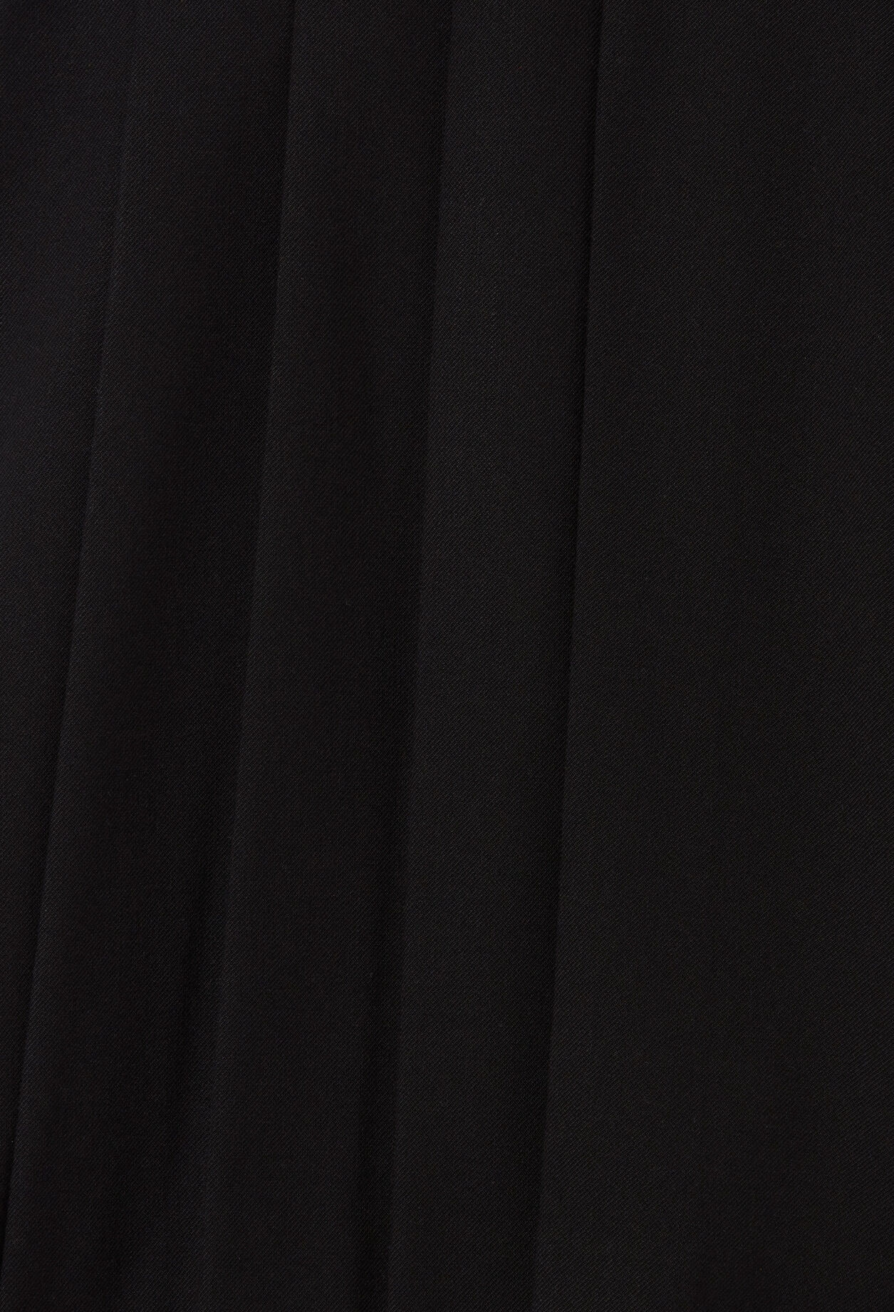 Black flared pleated shorts