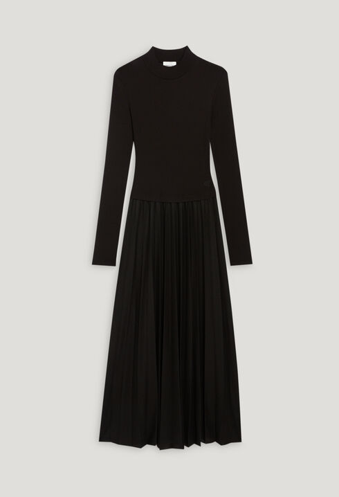 Twist black pleated knitted dress