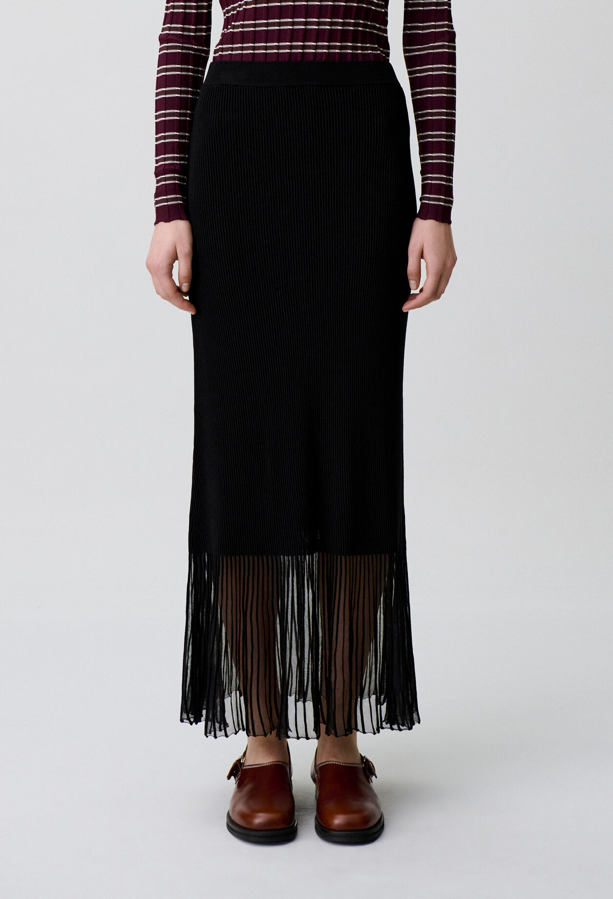 Long knitted skirt