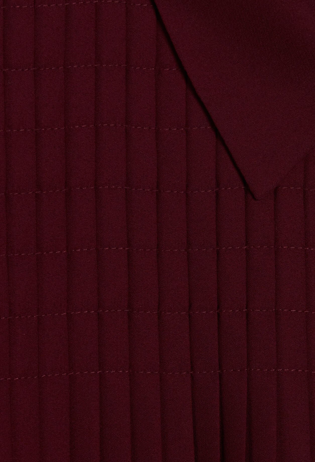 Short pleated dress