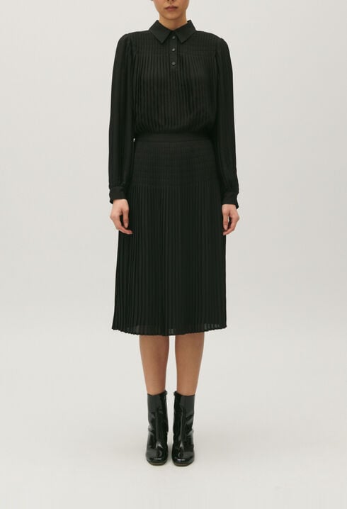 Black pleated mid-length skirt