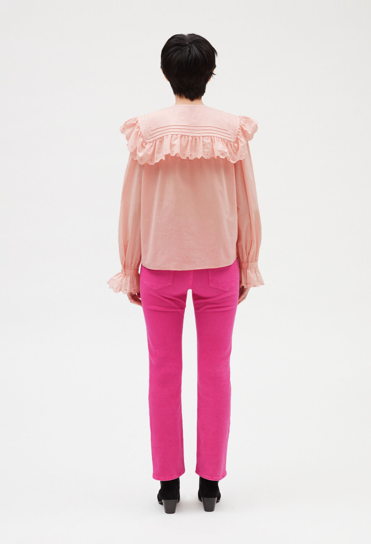 Embroidered pink cotton blouse