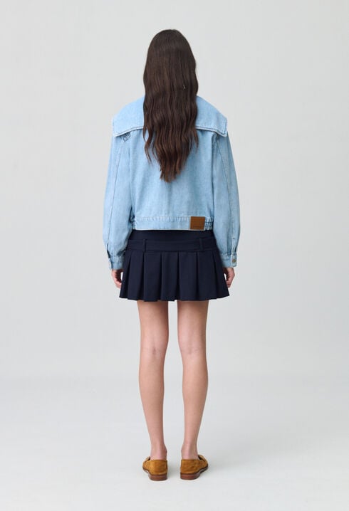 Denim jacket with wide collar