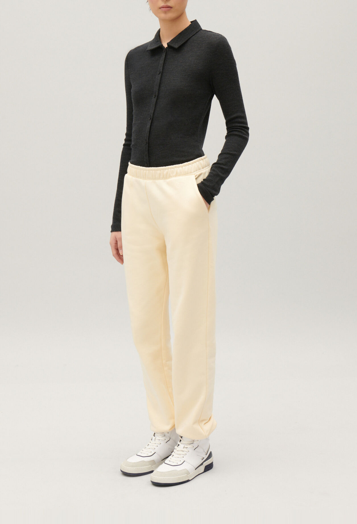 Vanilla jogging bottoms