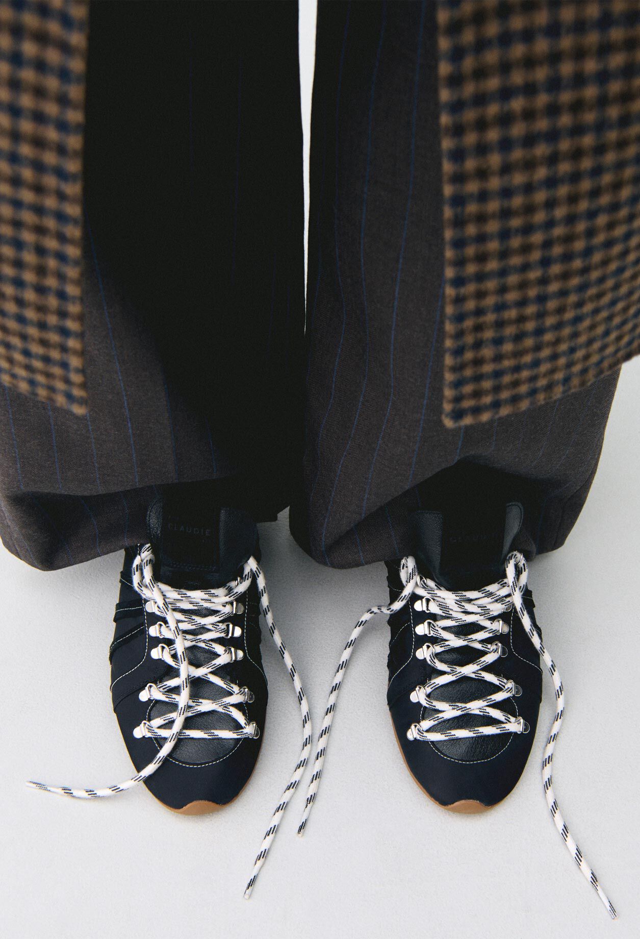 Black Swing trainers