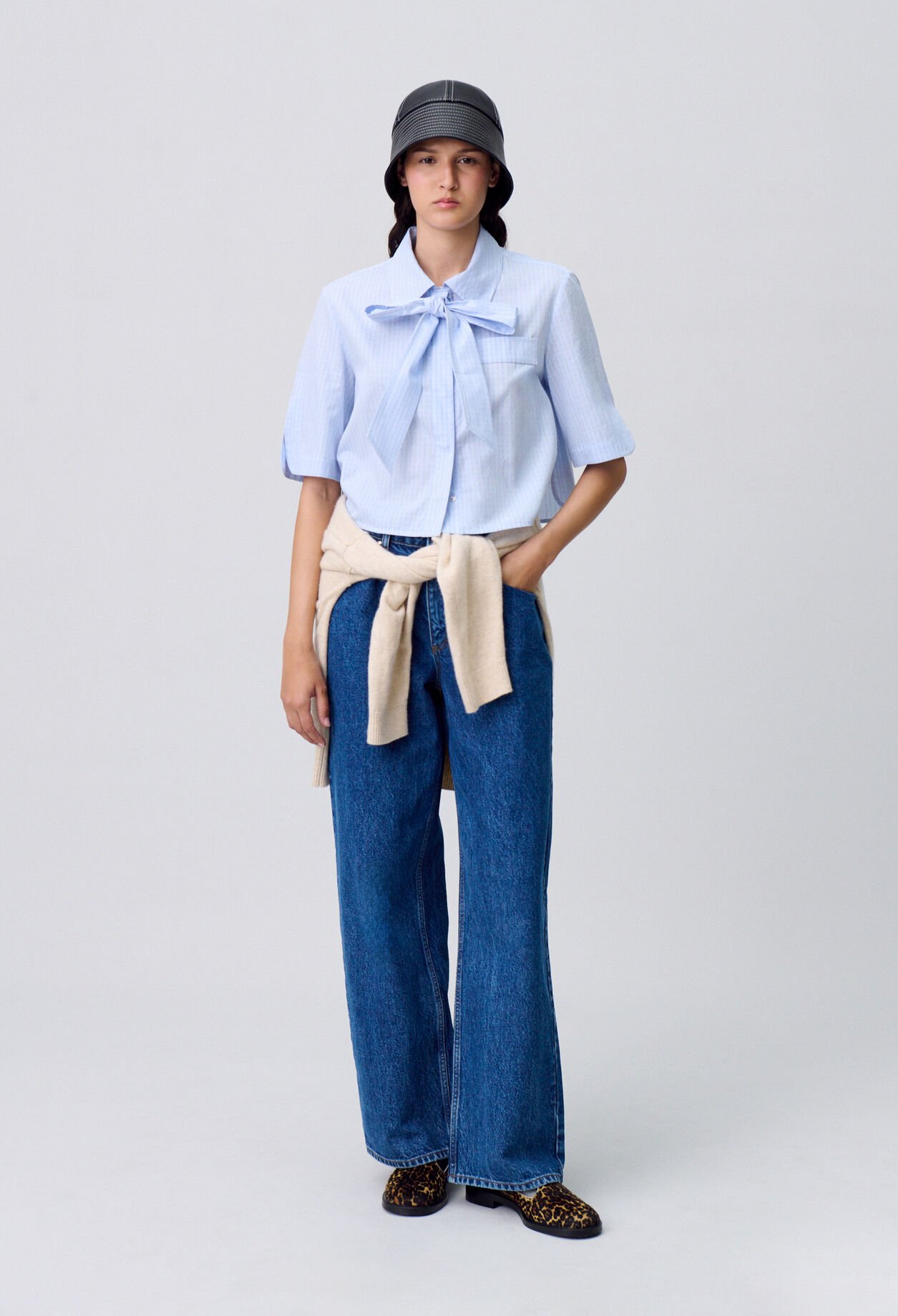 Short checked shirt