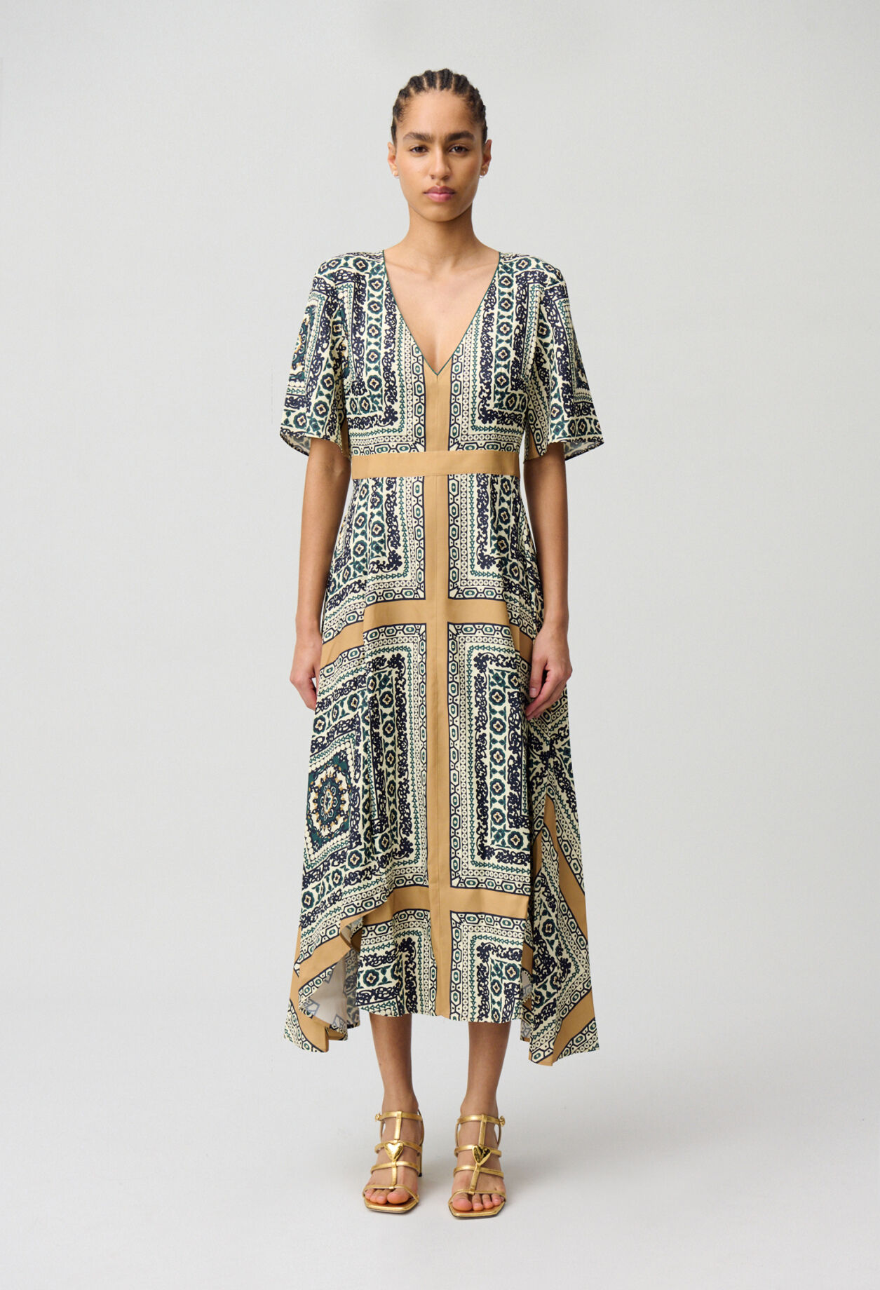 Flowy printed maxi dress