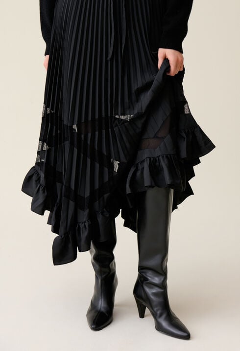 Asymmetrical pleated skirt