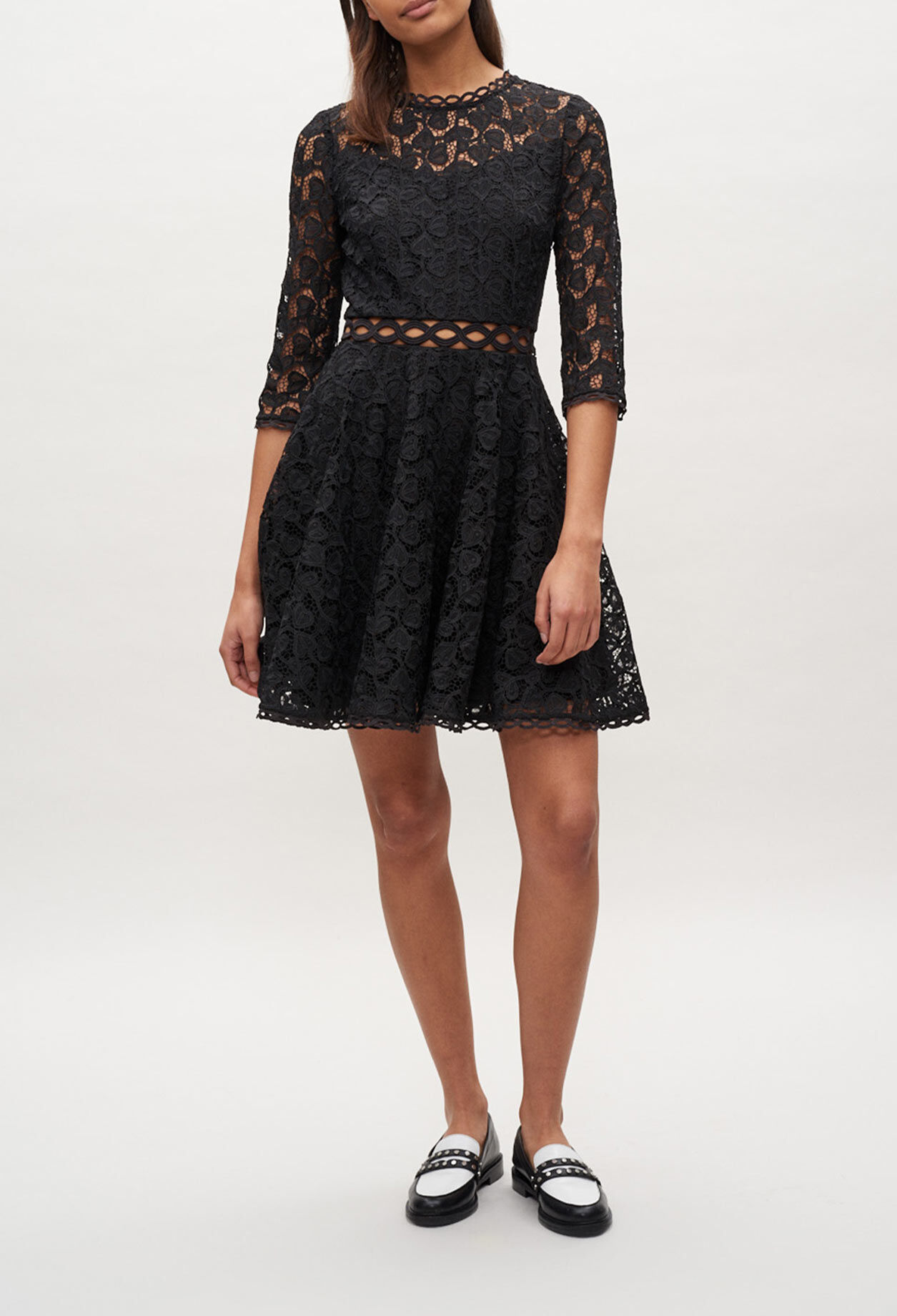 Short lace dress