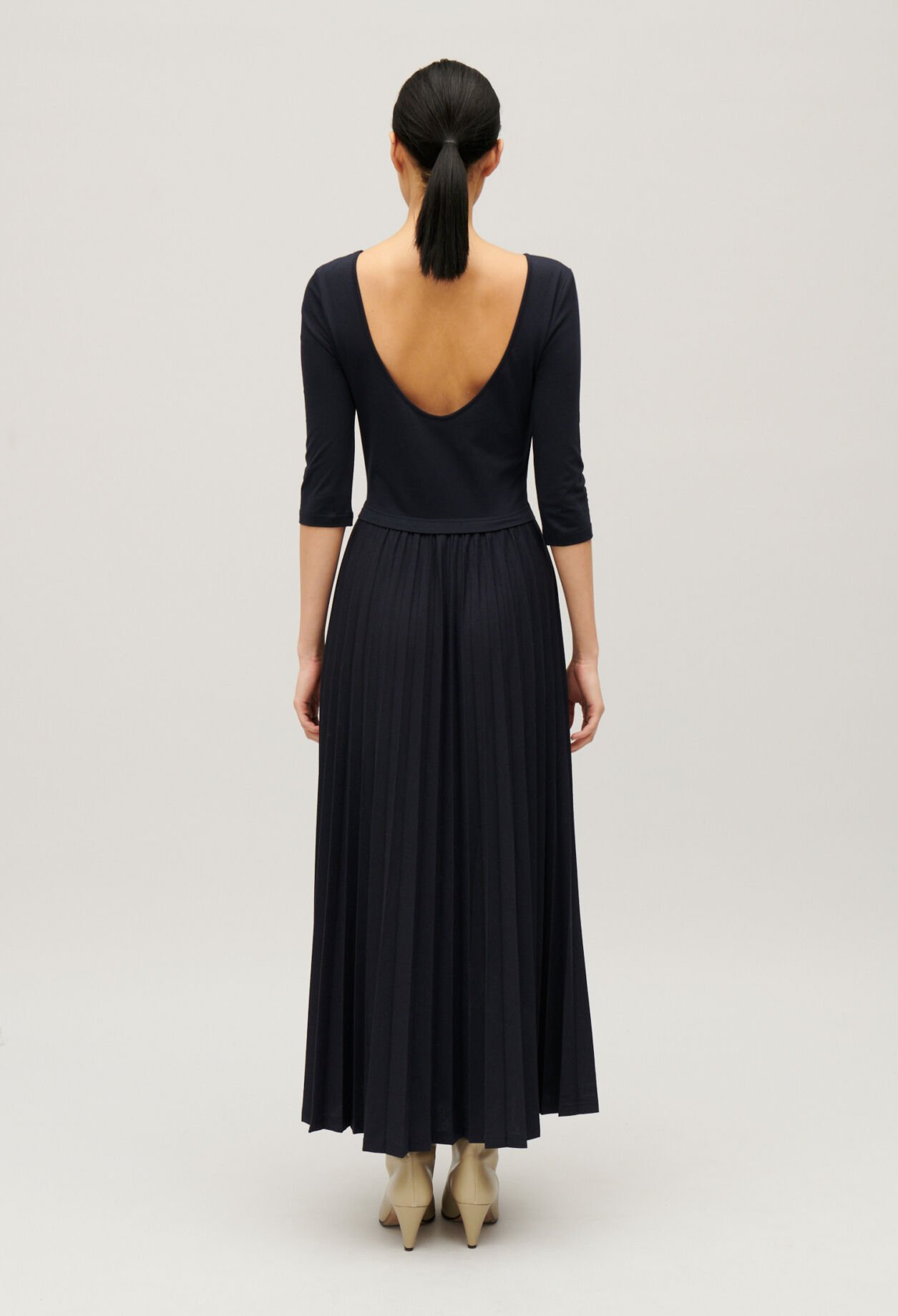 Twist two-tone pleated maxi dress