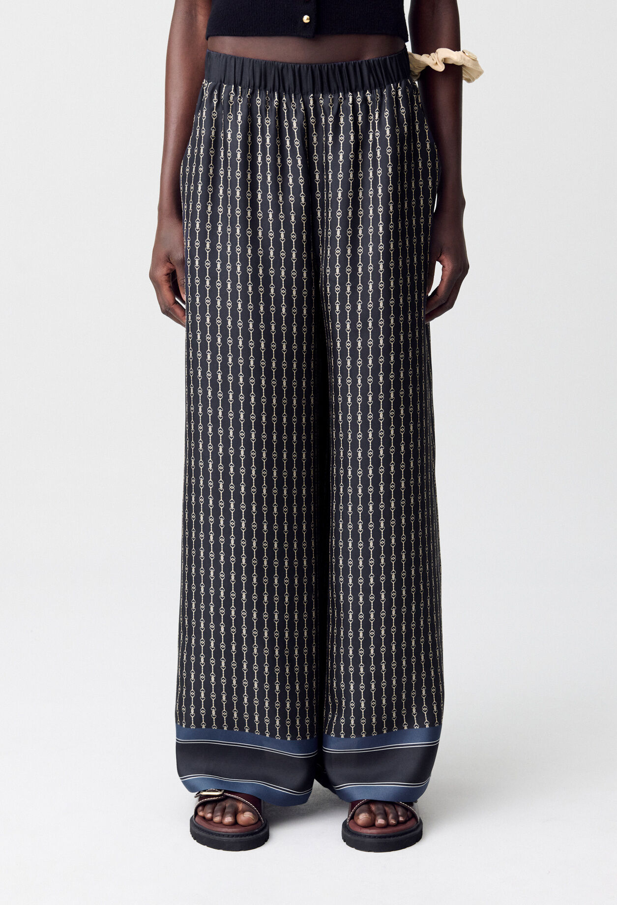 Flowy printed trousers