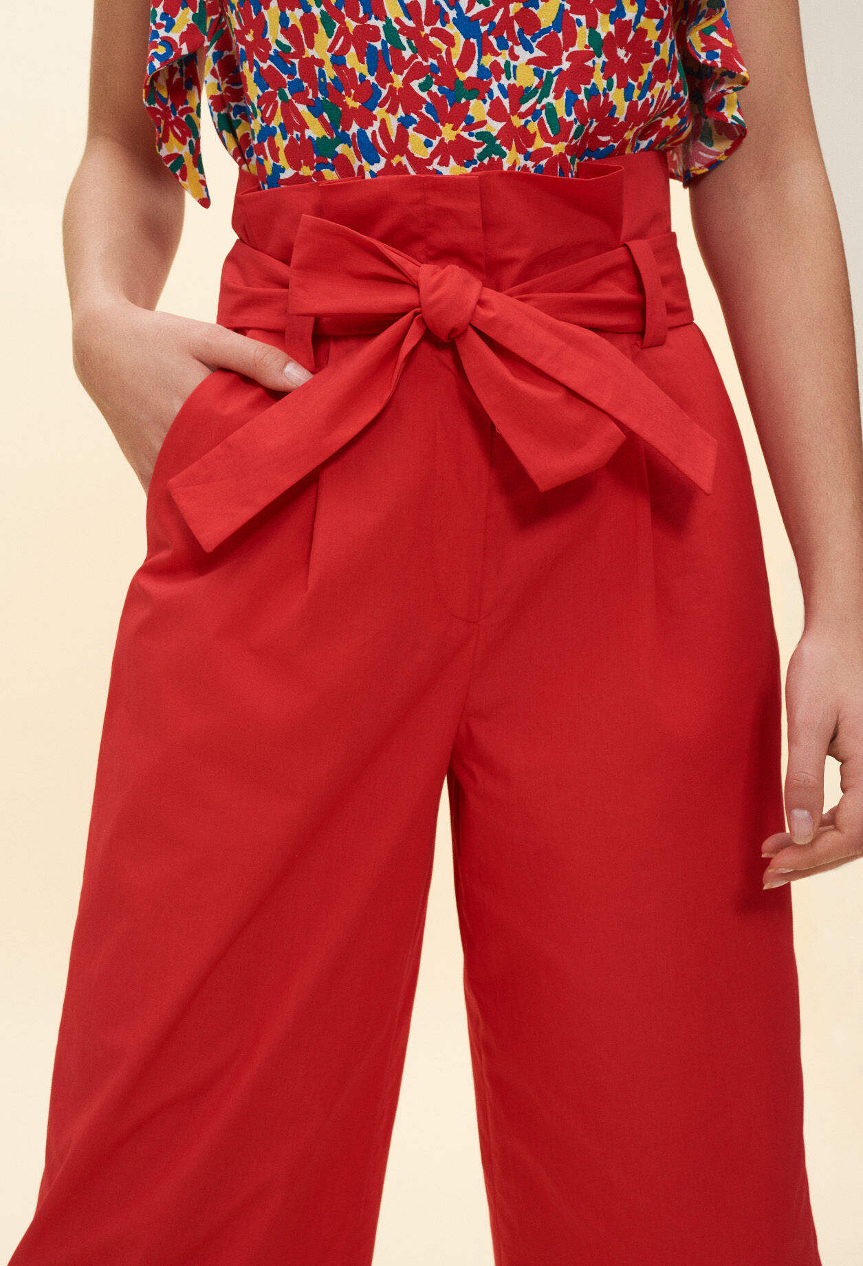 Trousers with belted waist