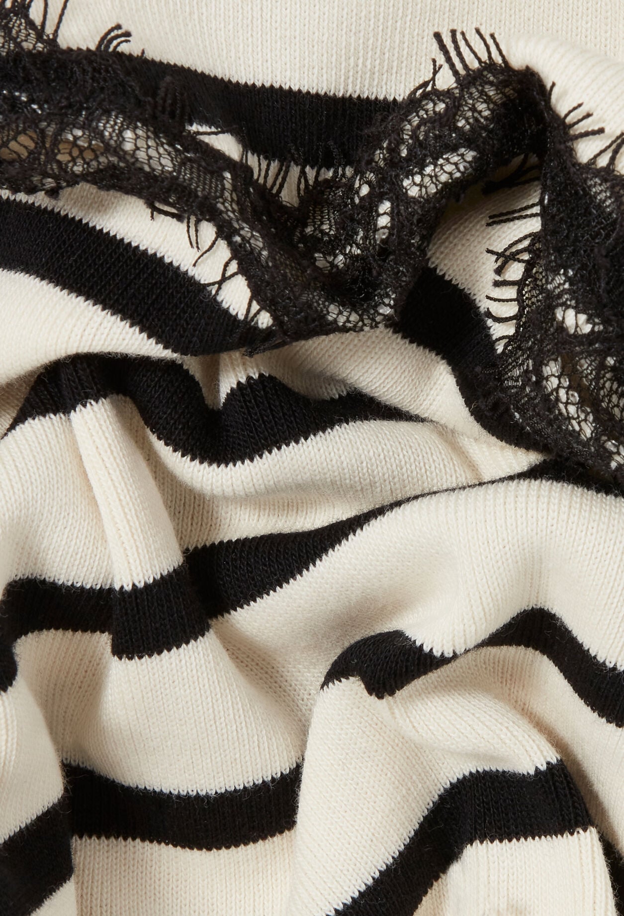 Breton lace T-shirt