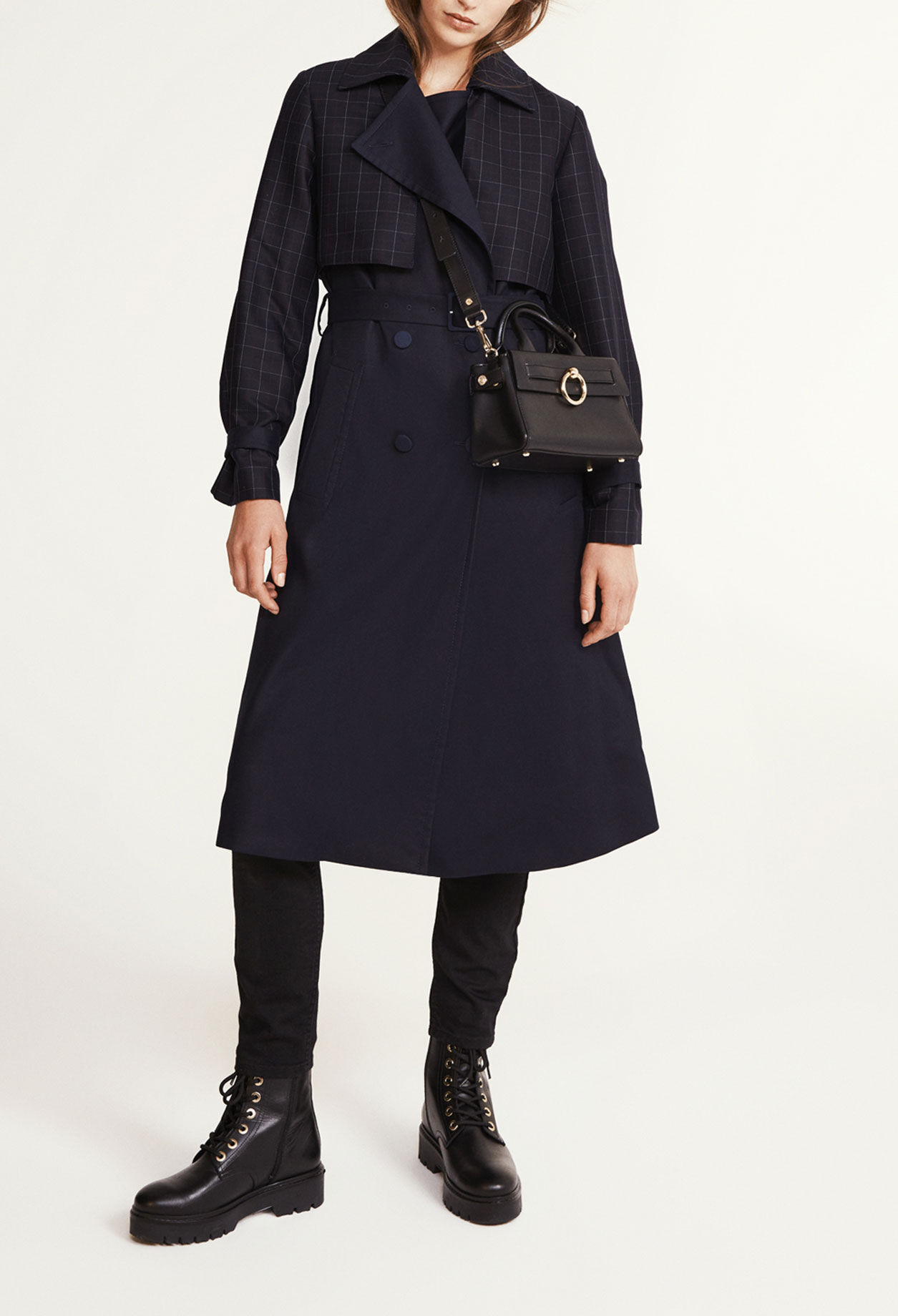 Belted trench