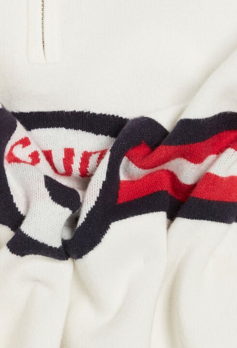 Oversized knitted jumper