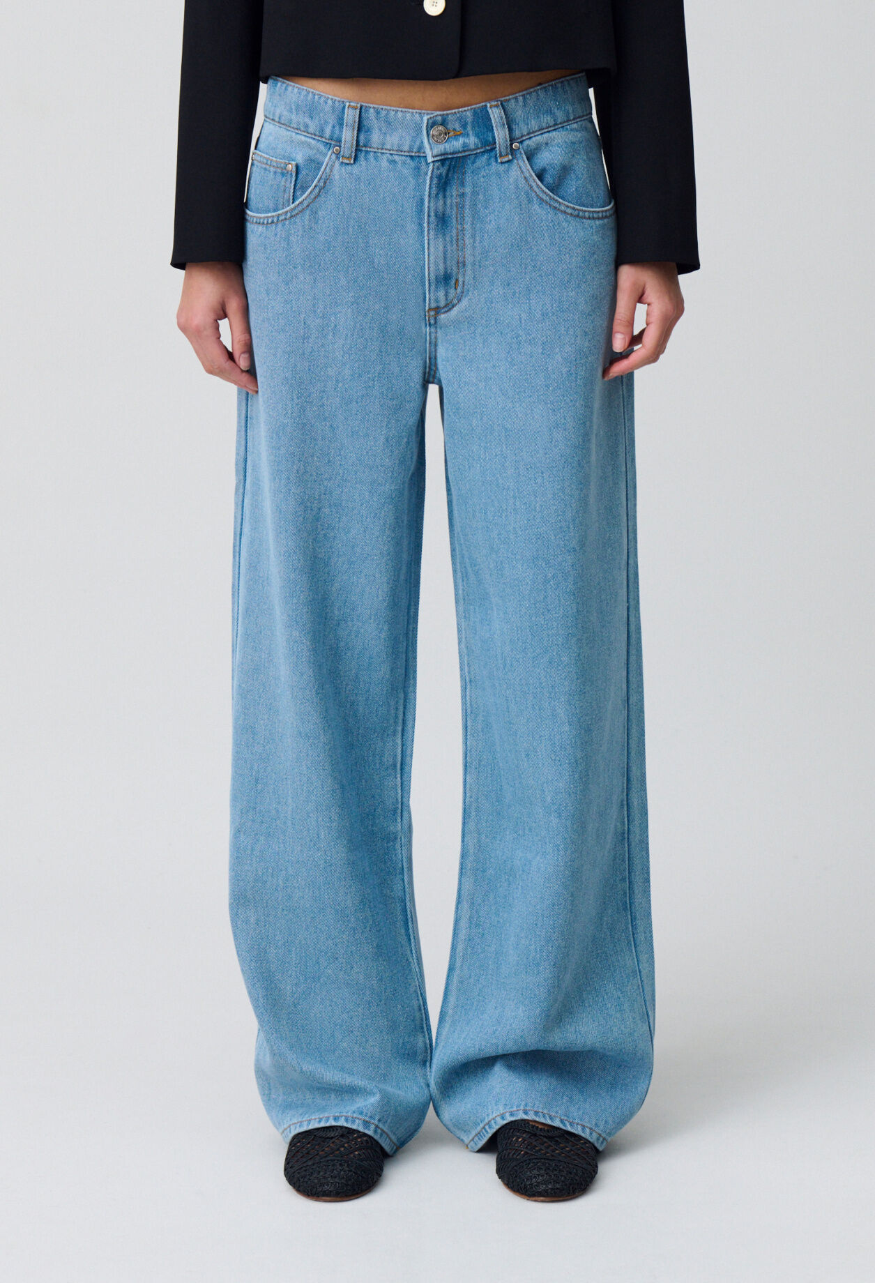 Baggy Wide-Leg Jeans