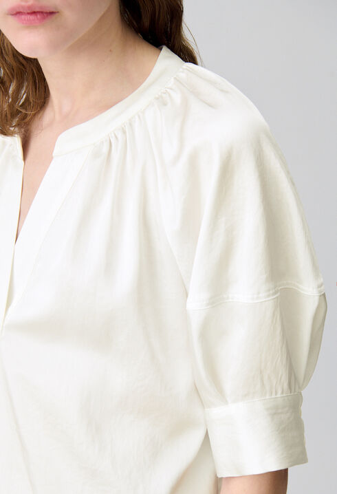 Flowy blouse with a notch neckline
