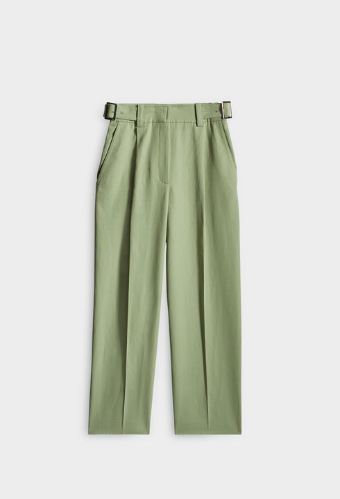 Pleated trousers