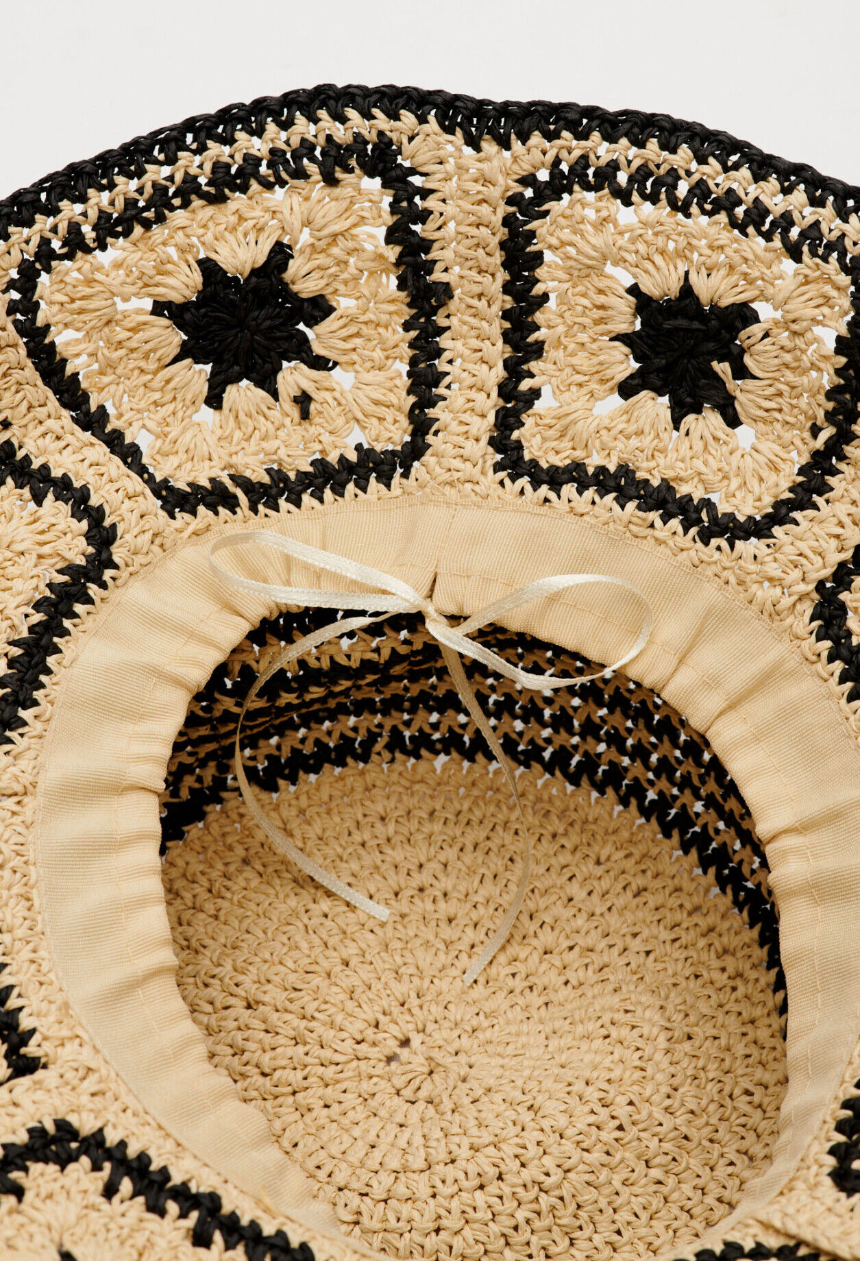 Crochet bucket hat
