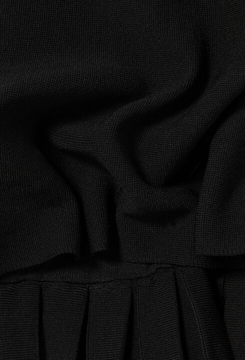 Knit dress with criss-cross straps