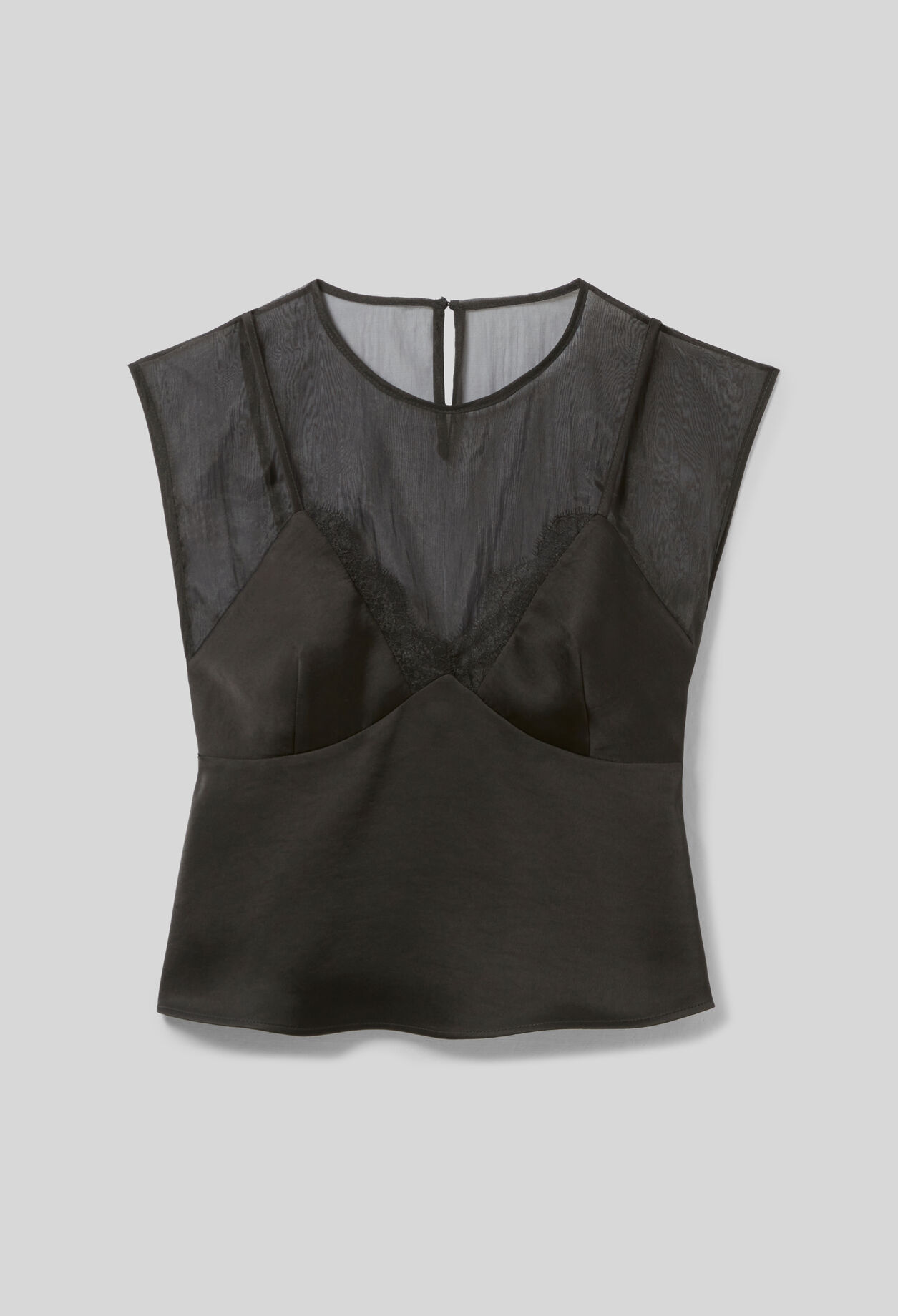 Fluid top with lace details