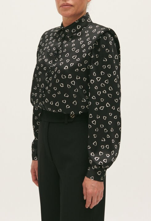 Floaty heart print shirt