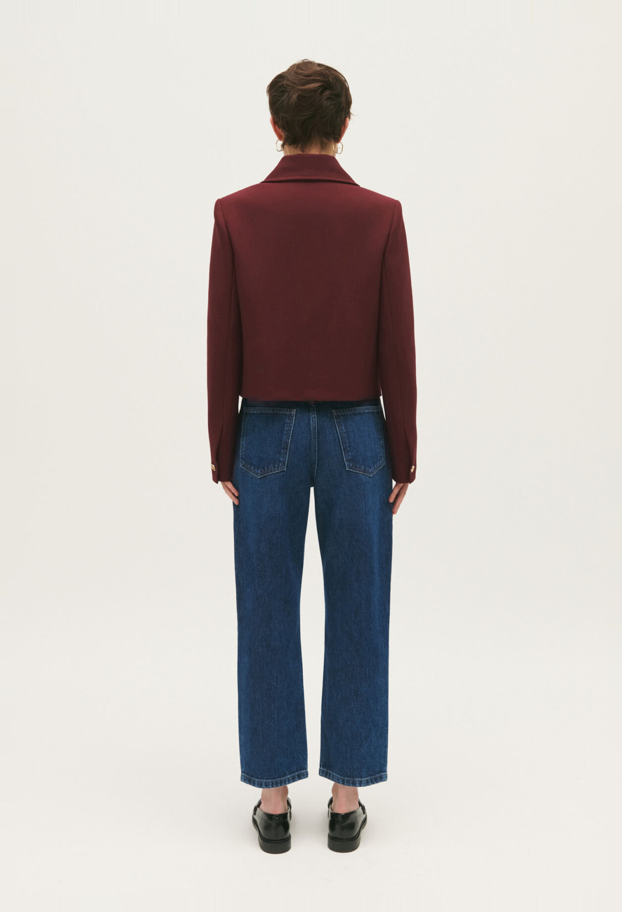 Short burgundy jacket