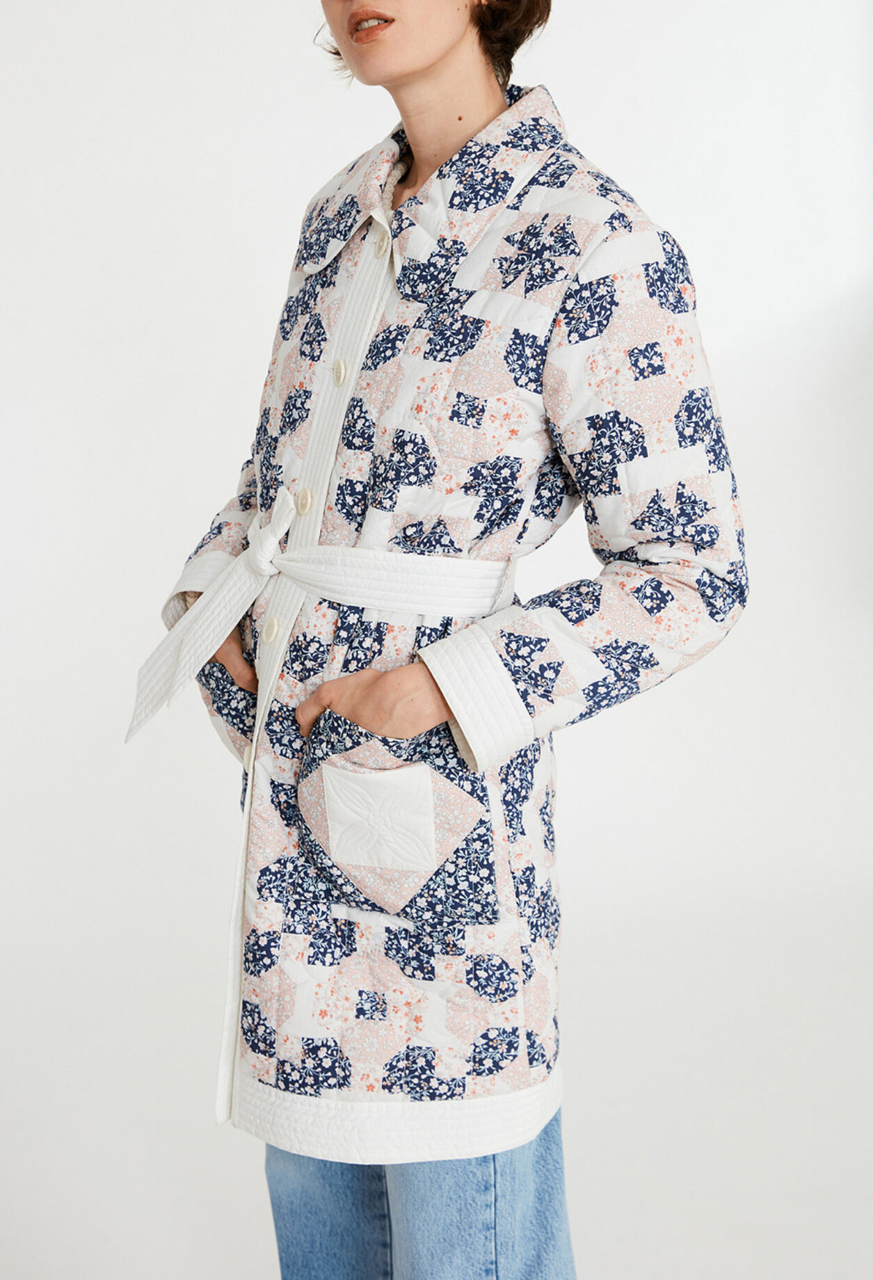 Manteau matelass&eacute; &agrave; motifs patchwork