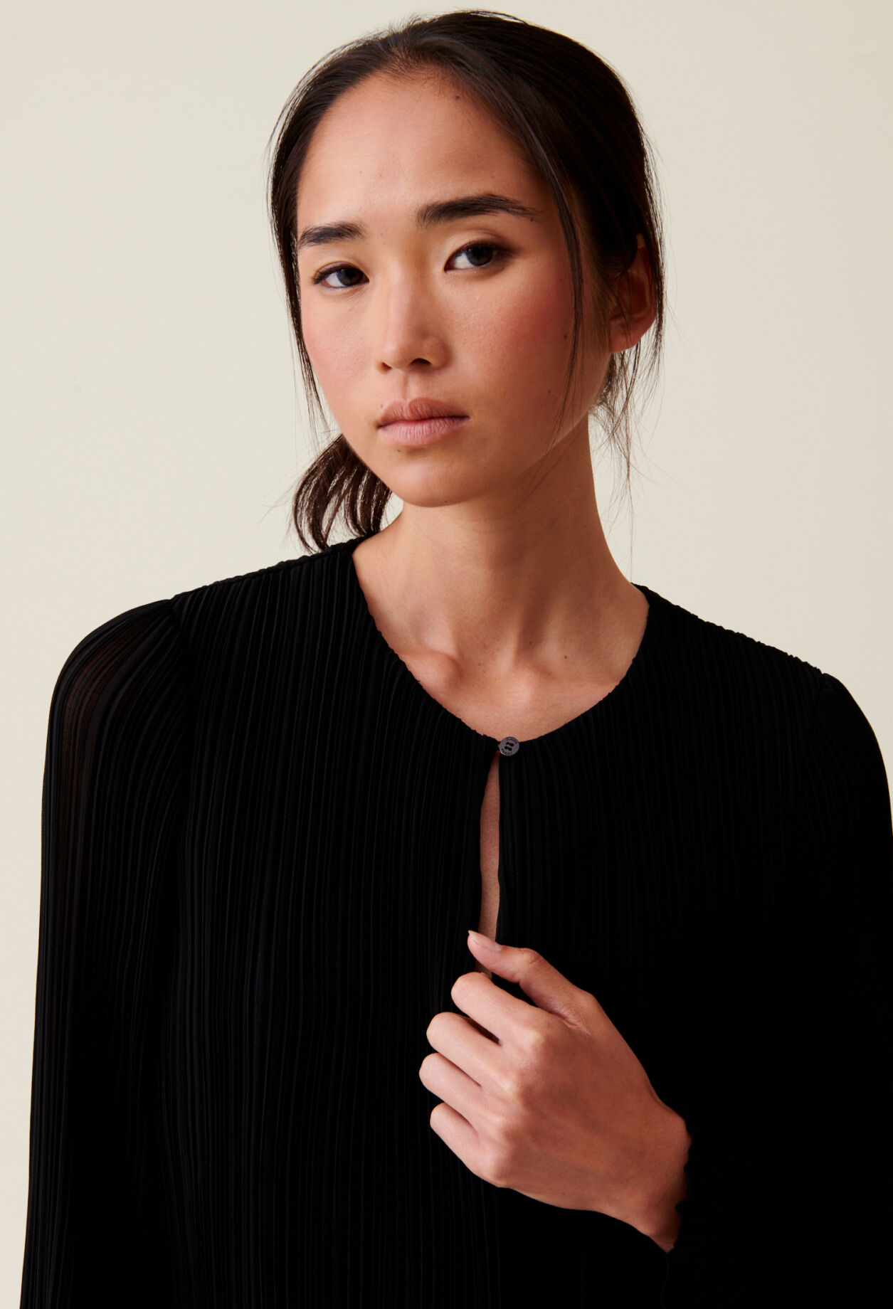 Pleated Short Dress, Long Sleeves for women | Claudie Pierlot Pleated Short Dress, Long Sleeves for women | Claudie Pierlot