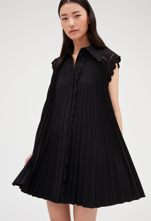 Short pleated dress