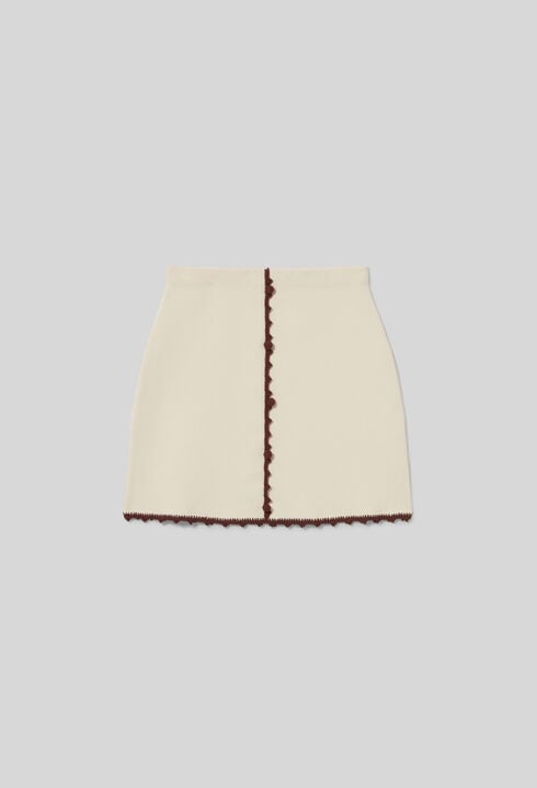 Short knit skirt