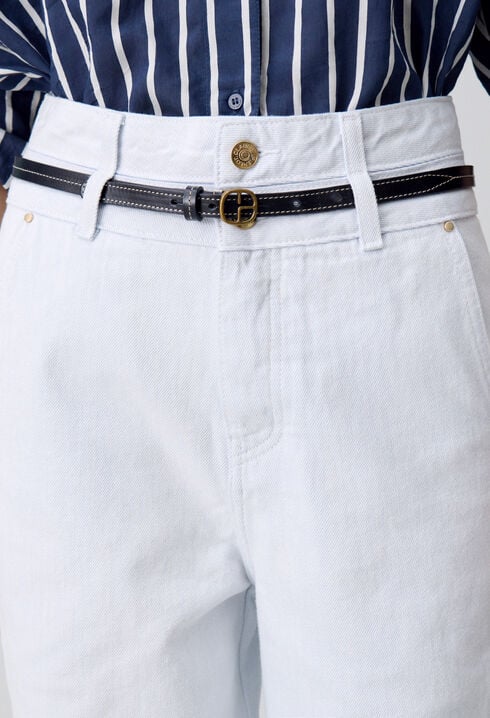 Contrasting leather belt