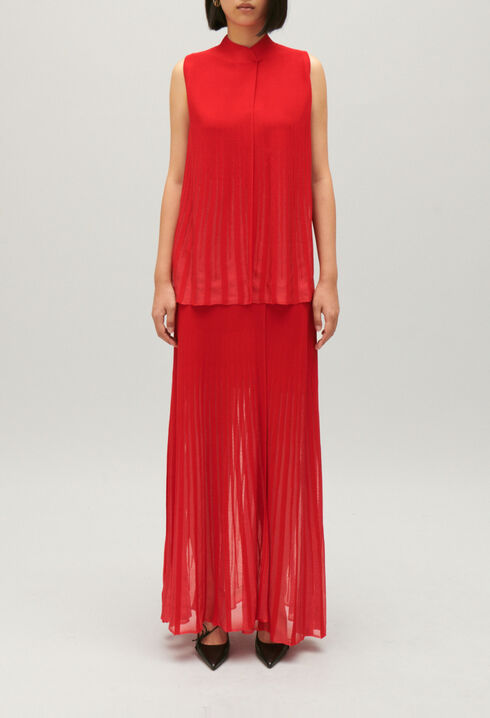 Sleeveless, floaty top