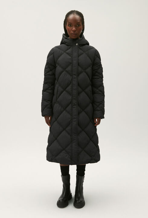 Mid-length puffer jacket